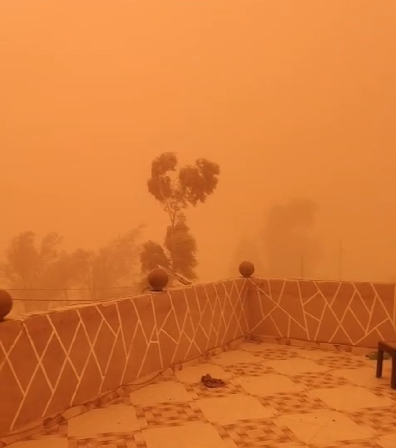 امطار في مناطق بالجفر والأزرق- فيديو