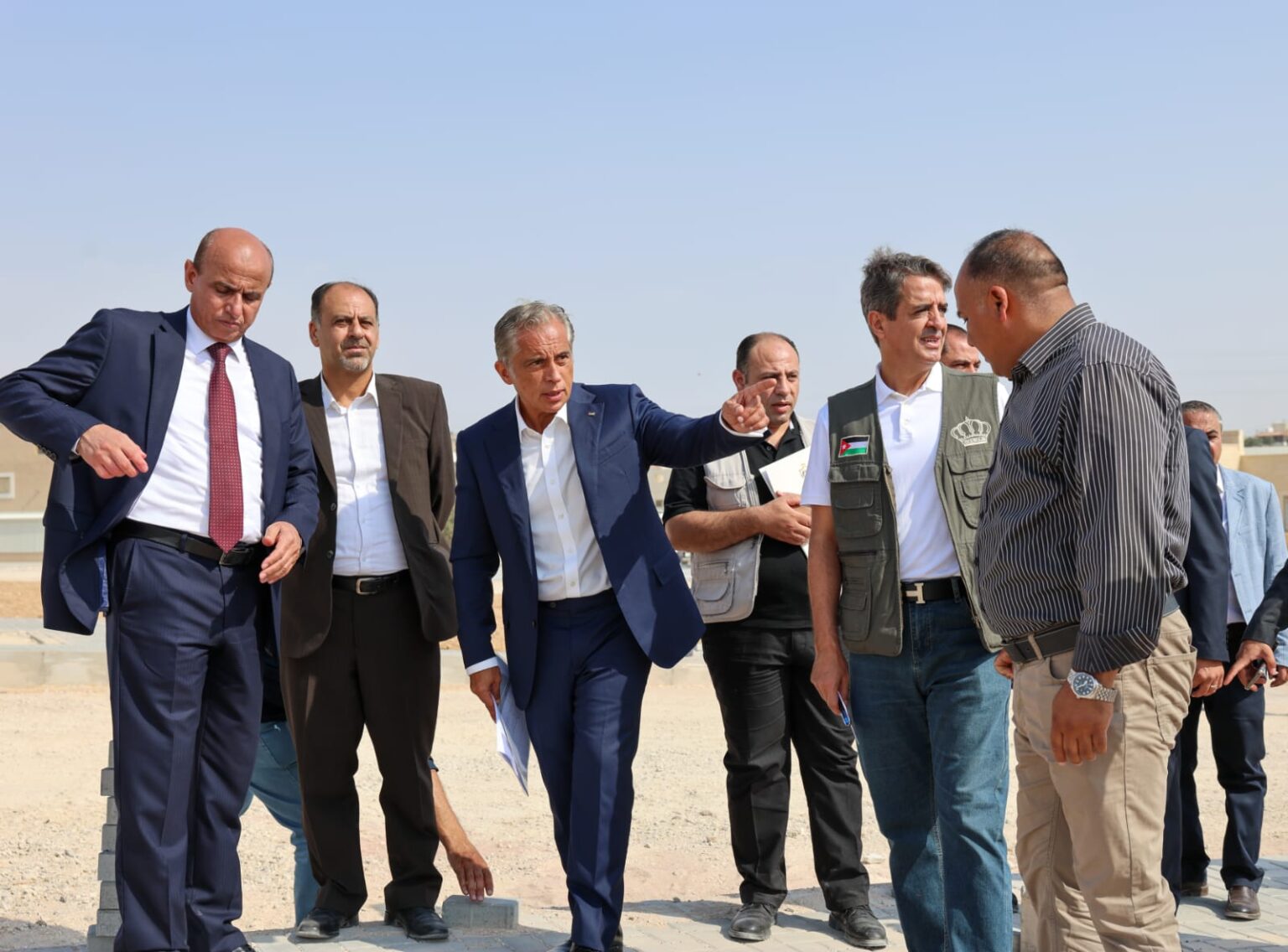 رئيس الوزراء يتفقد ستة مواقع تنموية وخدمية في محافظة الكرك
