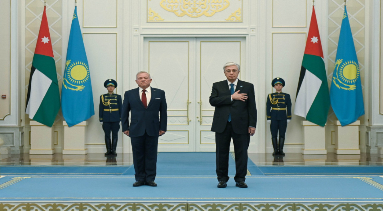 الملك يؤكد حرص الأردن والتزامه بتعزيز التعاون مع كازاخستان الملك يؤكد حرص الأردن والتزامه بتعزيز التعاون مع كازاخستان