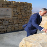 رئيس الوزراء يضع حجر الأساس لمشروع قرية جرش السياحية البيئية