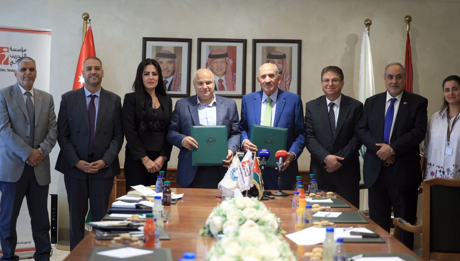 اتفاقية منحة تمويلية بين “العمل”و”الفوسفات” لإنشاء أكاديمية الحسا للتدريب المهني اتفاقية منحة تمويلية بين “العمل”و”الفوسفات” لإنشاء أكاديمية الحسا للتدريب المهني