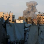 10 شهداء بقصف إسرائيلي على غزة وخان يونس بينهم منتظرو مساعدات​ 