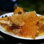 الحقيقة وراء فوائد الشاي بالعسل