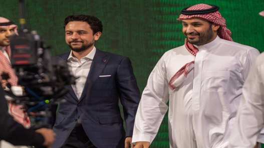 ولي العهد وبن سلمان يحضران حفل ختام كأس العالم للرياضات الإلكترونية ولي العهد وبن سلمان يحضران حفل ختام كأس العالم للرياضات الإلكترونية