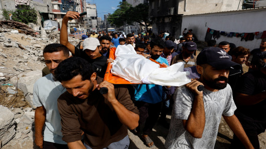 21 شهيدا على الأقل بقصف الاحتلال عدة مناطق في غزة منذ فجر الجمعة​ 