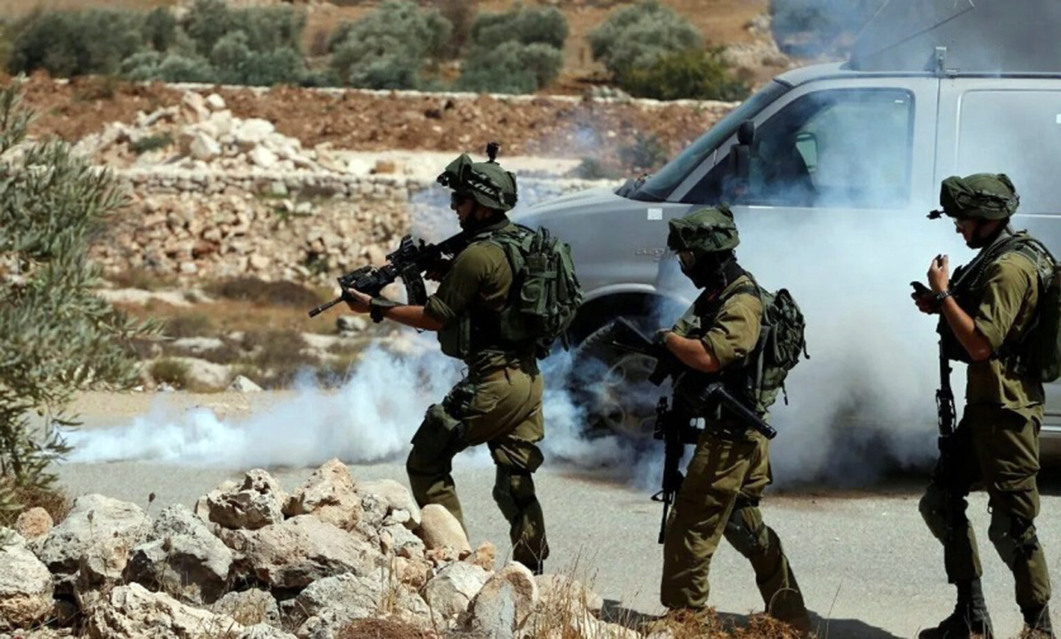 إصابة فلسطينيين خلال اقتحام قوات الاحتلال مدينة نابلس  إصابة فلسطينيين خلال اقتحام قوات الاحتلال مدينة نابلس