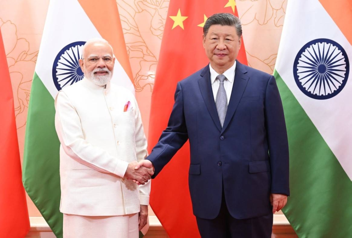 «شي» و«مودي» يتعهدان بحل الخلافات الحدودية خلال اجتماع في تيانجين «شي» و«مودي» يتعهدان بحل الخلافات الحدودية خلال اجتماع في تيانجين