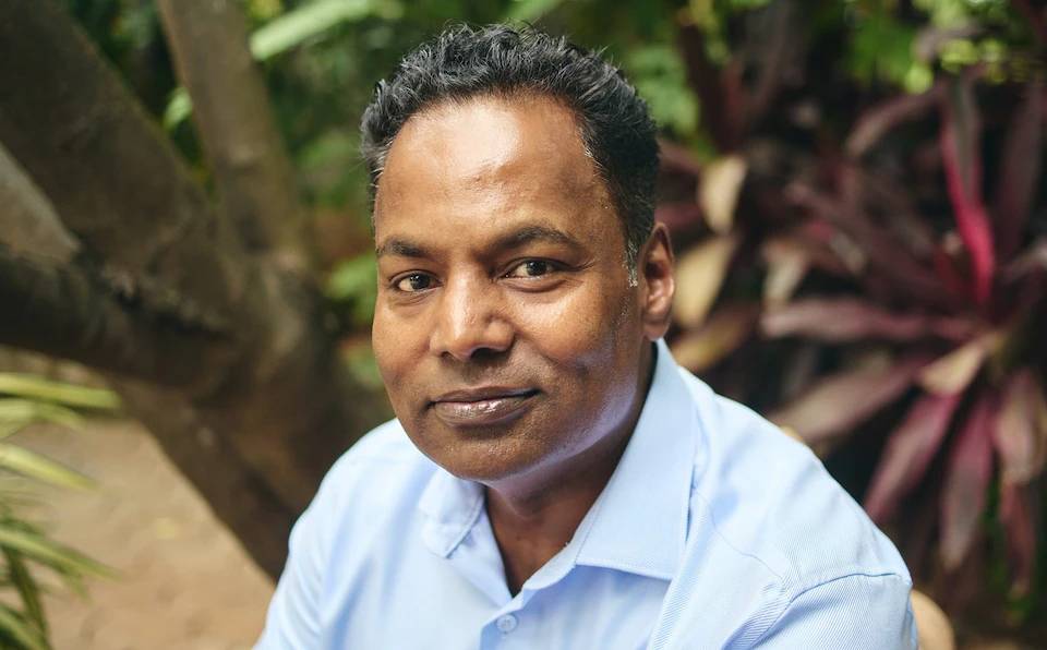 بعد 30 عاماً من الاختفاء.. هندي يكتشف أسرته الحقيقية