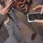 دفع المال لتكوين صداقات.. هل أصبحت العلاقات في تورونتو «سلعة» قابلة للشراء؟