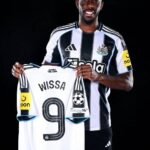 يوان ويسا يخلف إيزاك في نيوكاسل يونايتد