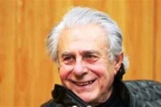 نقل المايسترو سليم سحاب إلى المستشفى وتأجيل جولاته نقل المايسترو سليم سحاب إلى المستشفى وتأجيل جولاته