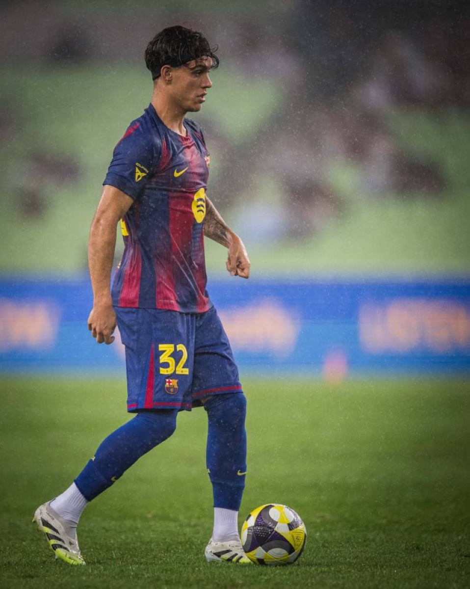 جماهير برشلونة.. من الأزمة إلى وعي اقتصادي استثنائي جماهير برشلونة.. من الأزمة إلى وعي اقتصادي استثنائي