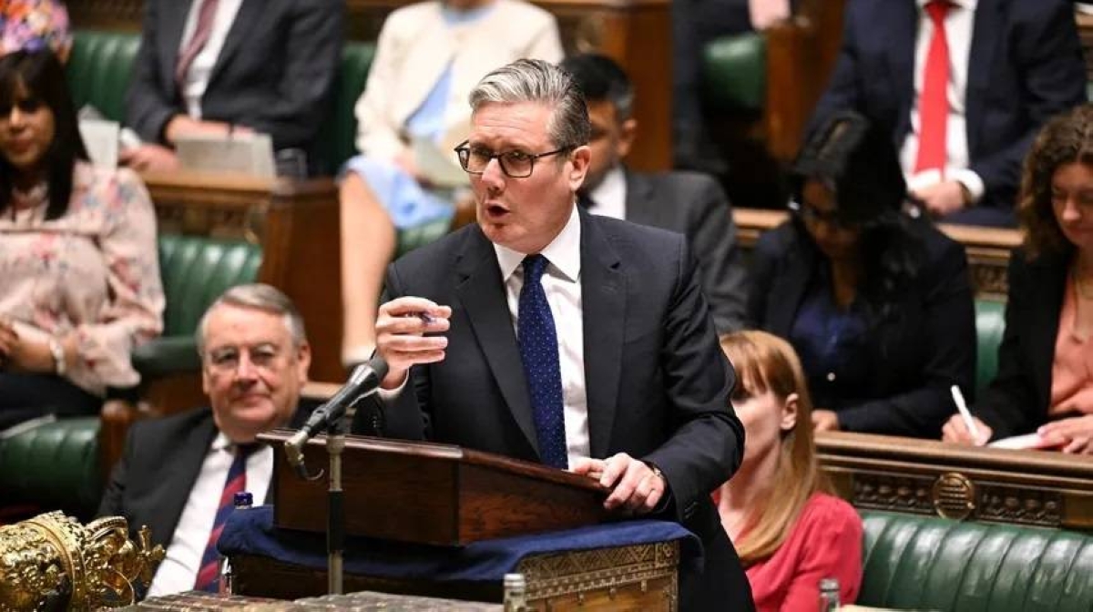 بعد استقالة راينر.. رئيس الوزراء البريطاني يجري تعديلات في حكومته بعد استقالة راينر.. رئيس الوزراء البريطاني يجري تعديلات في حكومته