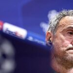 إصابة المدير الفني لباريس بكسر إثر حادثة