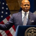 آدامز: لا عروض رسمية ولن أنسحب من انتخابات نيويورك