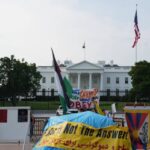 ترمب يطيح بـ«خيمة السلام» بعد 44 عاماً أمام البيت الأبيض