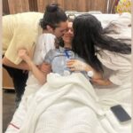 أول ظهور للفنانة رنا رئيس من المستشفى.. ووالدتها تكشف لـ «عكاظ» التفاصيل