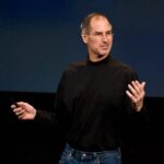 إرث ستيف جوبز وفلسفة الابتكار قبل ساعات من كشف iPhone 17