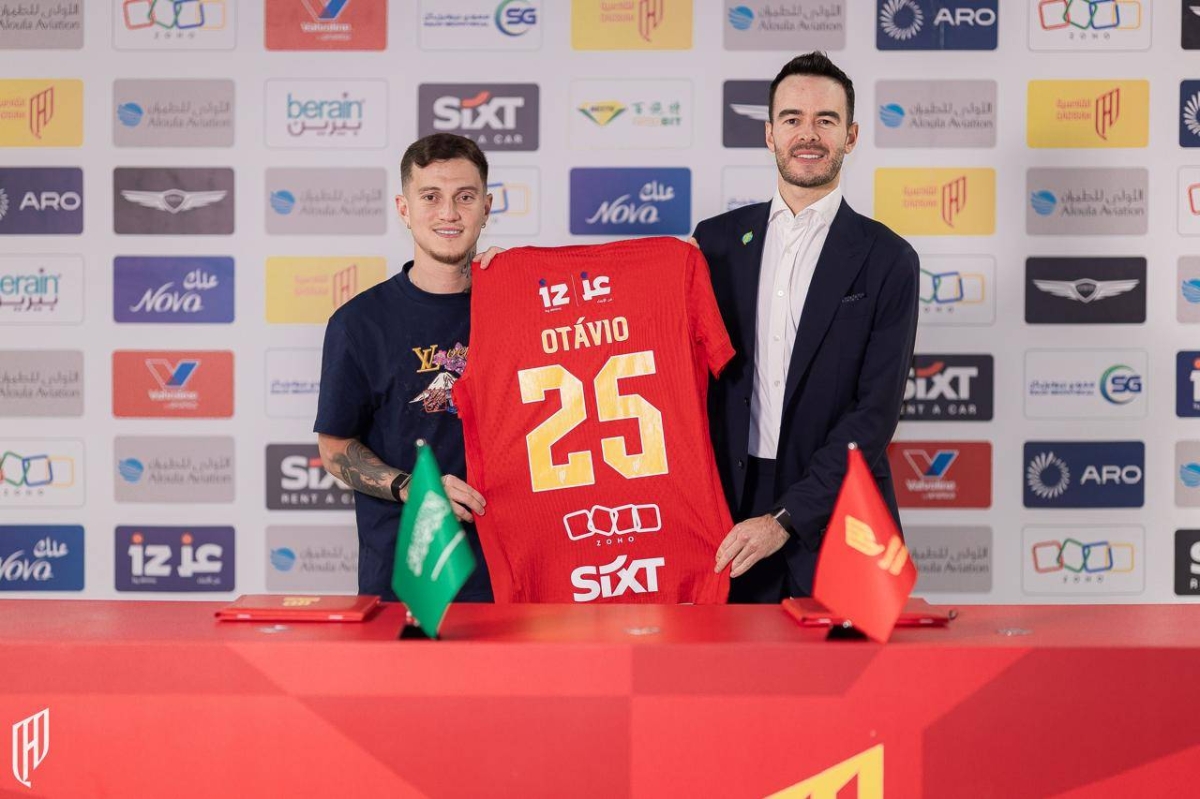 القادسية يدعم صفوفه بالبرتغالي أوتافيو