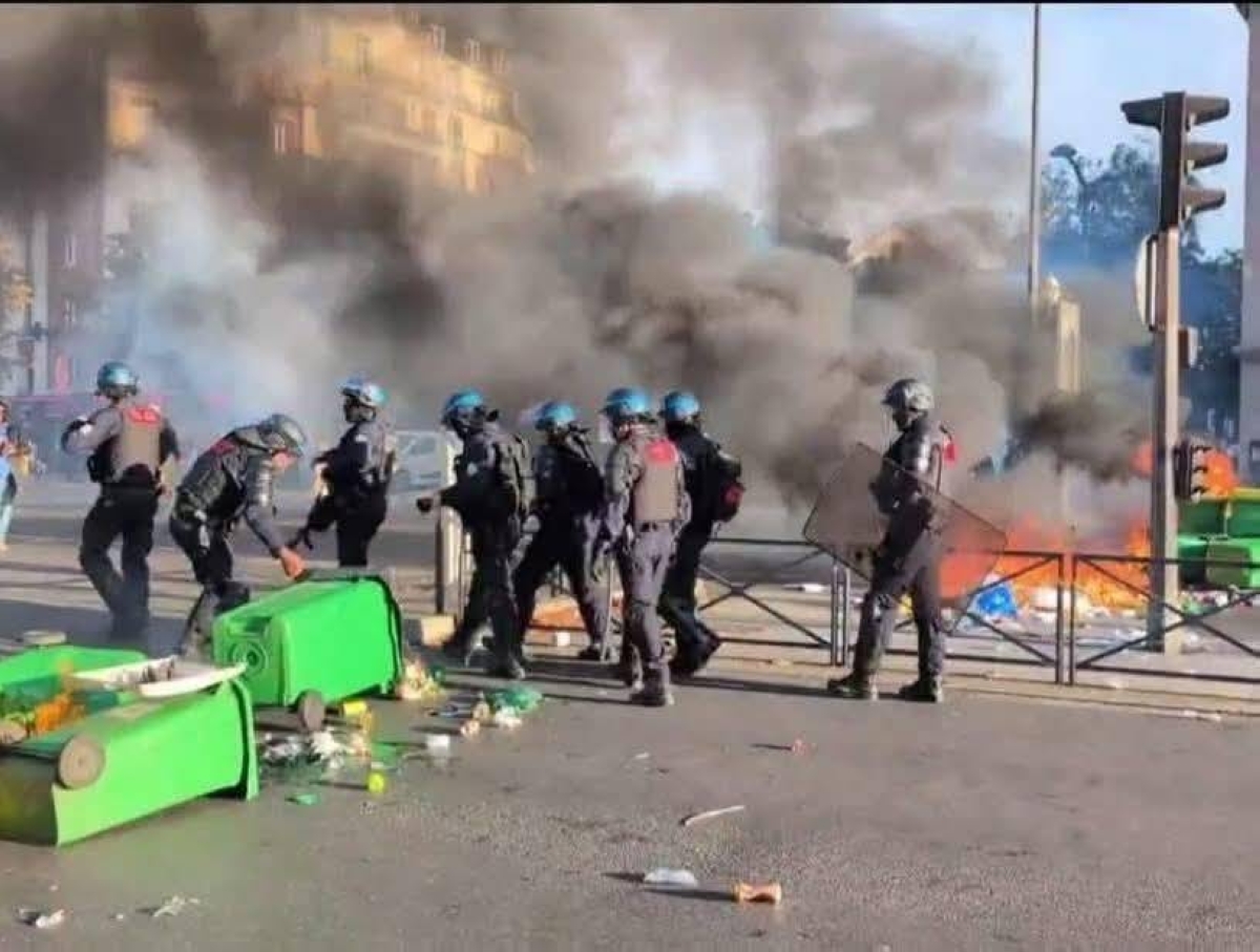 اعتقال 200 محتج في فرنسا.. والسلطات تحذر من العنف اعتقال 200 محتج في فرنسا.. والسلطات تحذر من العنف