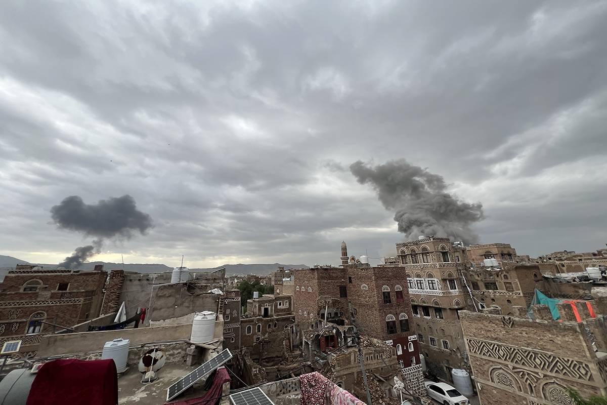 قصف إسرائيلي على مواقع حوثية في صنعاء والجوف اليمنية قصف إسرائيلي على مواقع حوثية في صنعاء والجوف اليمنية