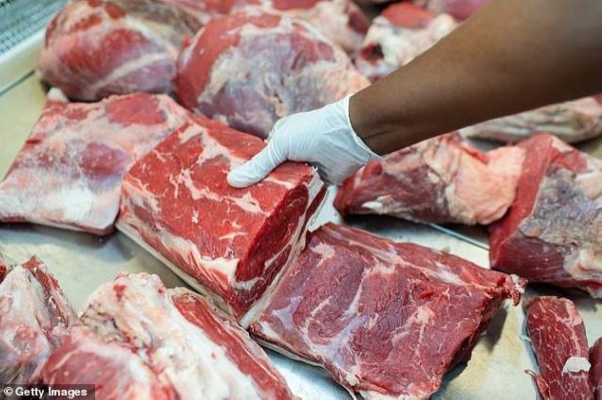 بريطانيا: تقرير حكومي يحذّر من تهريب 235 طناً من لحوم غير قانونية