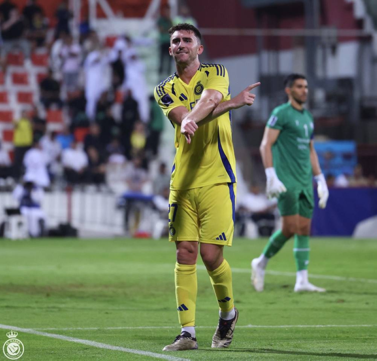 استثناء من «الفيفا» ينهي علاقة «لابورت» بالنصر