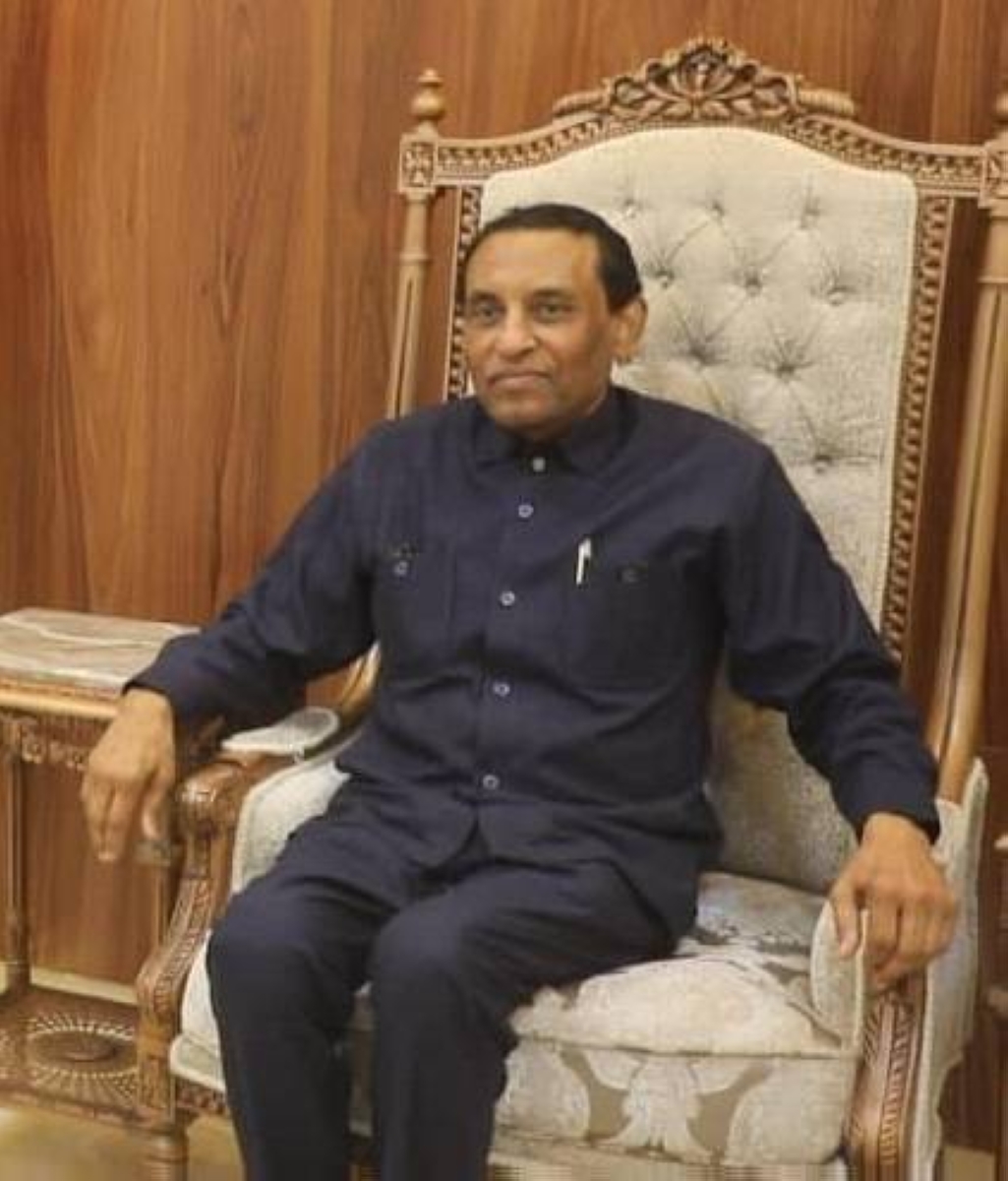 رئيس الوزراء السوداني: السعودية دعمتنا رئيس الوزراء السوداني: السعودية دعمتنا