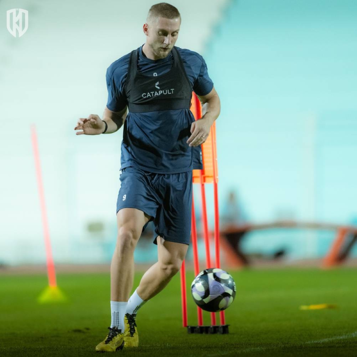 الأخدود والتعاون .. مهمة تعويض وانطلاقة جديدة