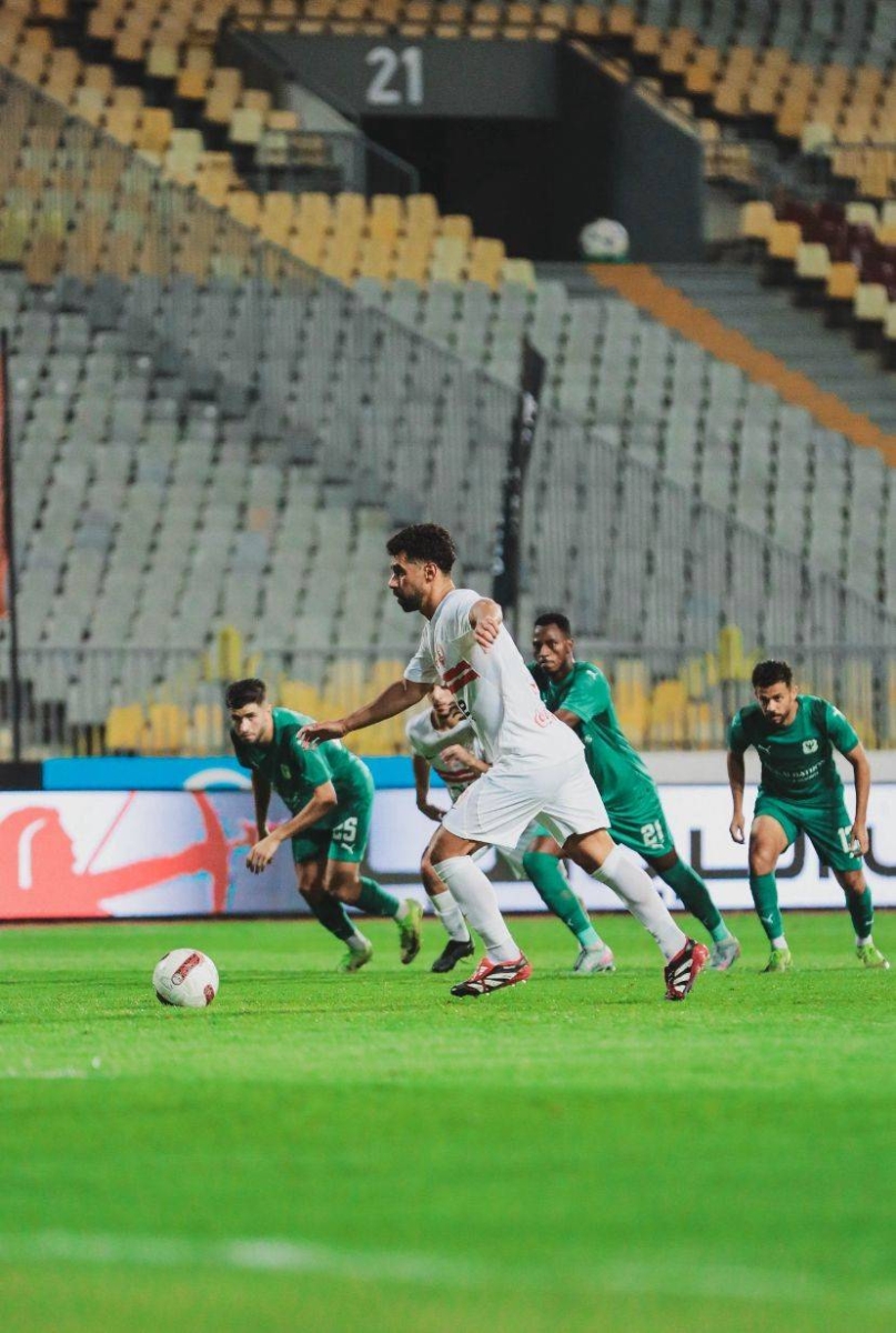 الزمالك يهزم المصري بثلاثية ويعتلي قمة الدوري الزمالك يهزم المصري بثلاثية ويعتلي قمة الدوري