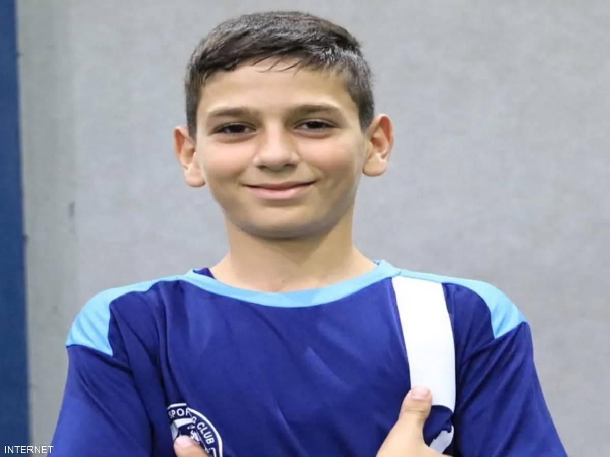 مقتل لاعب «الهلال» الفلسطيني مع 14 من أفراد أسرته في قصف إسرائيلي مقتل لاعب «الهلال» الفلسطيني مع 14 من أفراد أسرته في قصف إسرائيلي