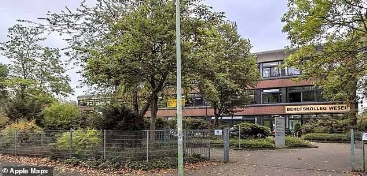 ألمانيا: معلمة تتقاضى راتبها لـ16 عاماً رغم «إجازتها المرضية» ! ألمانيا: معلمة تتقاضى راتبها لـ16 عاماً رغم «إجازتها المرضية» !