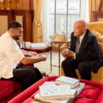 صورة تجمع محمد صلاح ومجدي يعقوب تخطف الأنظار