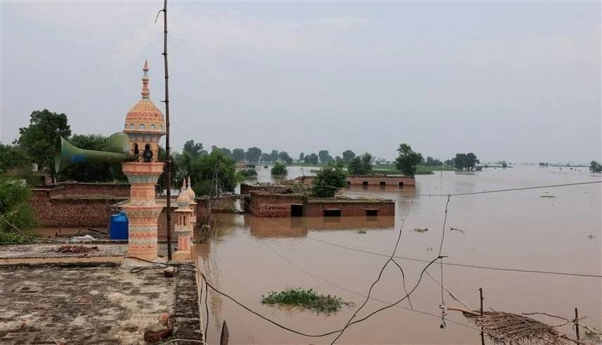 باكستان تستنفر لمواجهة الموجة الـ11 من الأمطار الموسمية باكستان تستنفر لمواجهة الموجة الـ11 من الأمطار الموسمية