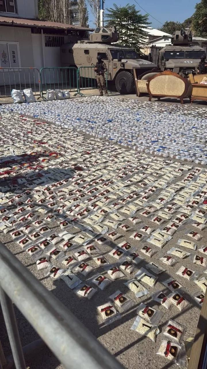 مرفأ بيروت.. إحباط تهريب 6 ملايين قرص مخدر في طريقها إلى السعودية مرفأ بيروت.. إحباط تهريب 6 ملايين قرص مخدر في طريقها إلى السعودية