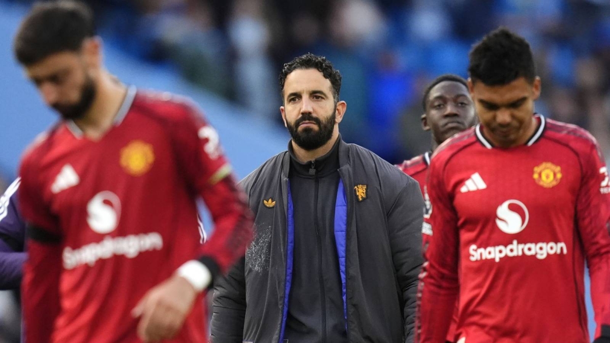 رغم الانطلاقة الكارثية.. مانشستر يونايتد يرفض إقالة أموريم رغم الانطلاقة الكارثية.. مانشستر يونايتد يرفض إقالة أموريم