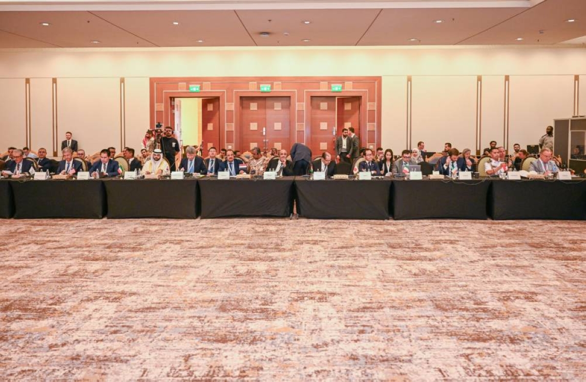 الإرياني: «مبادرة الشراكة» نقلة نوعية لتعزيز الأمن البحري الإرياني: «مبادرة الشراكة» نقلة نوعية لتعزيز الأمن البحري