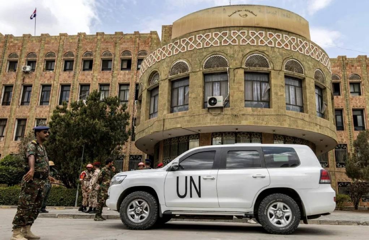 المنسق الأممي ينقل مقره إلى عدن.. والحكومة اليمنية ترحب المنسق الأممي ينقل مقره إلى عدن.. والحكومة اليمنية ترحب