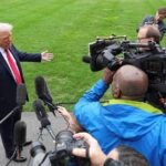 «اصمت».. ترمب ينفجر في وجه صحفي أسترالي