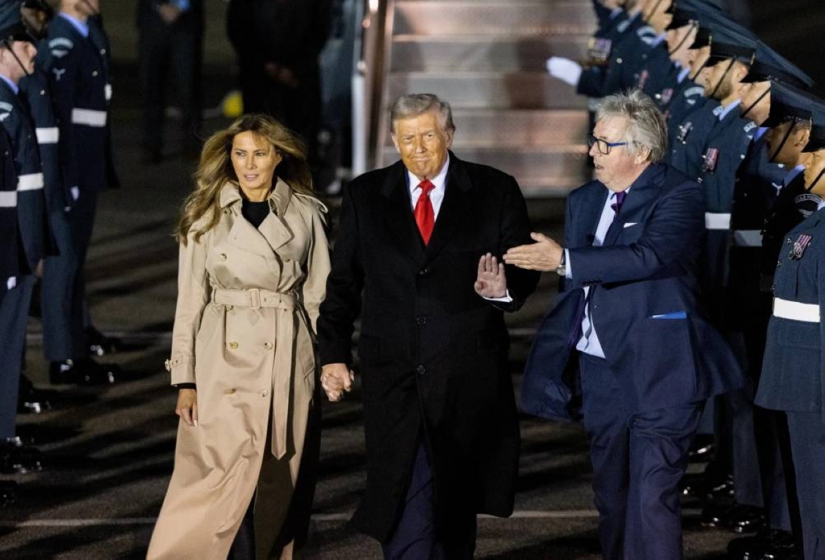 في زيارة هي الثانية.. الملك البريطاني يستقبل ترمب في زيارة هي الثانية.. الملك البريطاني يستقبل ترمب