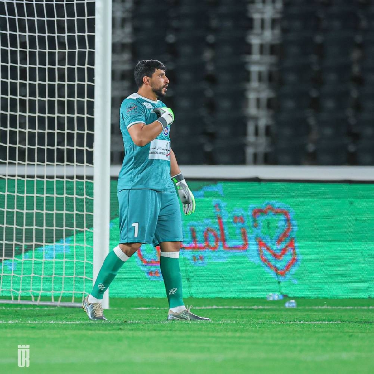 مستشار «عكاظ» التحكيمي يحسم الجدل: هذه العقوبة كافية للرويلي