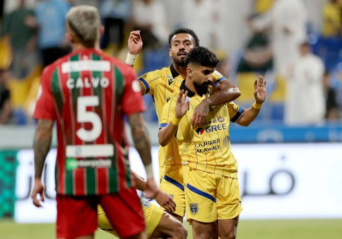 أول من يفعلها.. الكويكبي يدخل تاريخ مواجهات التعاون والاتفاق