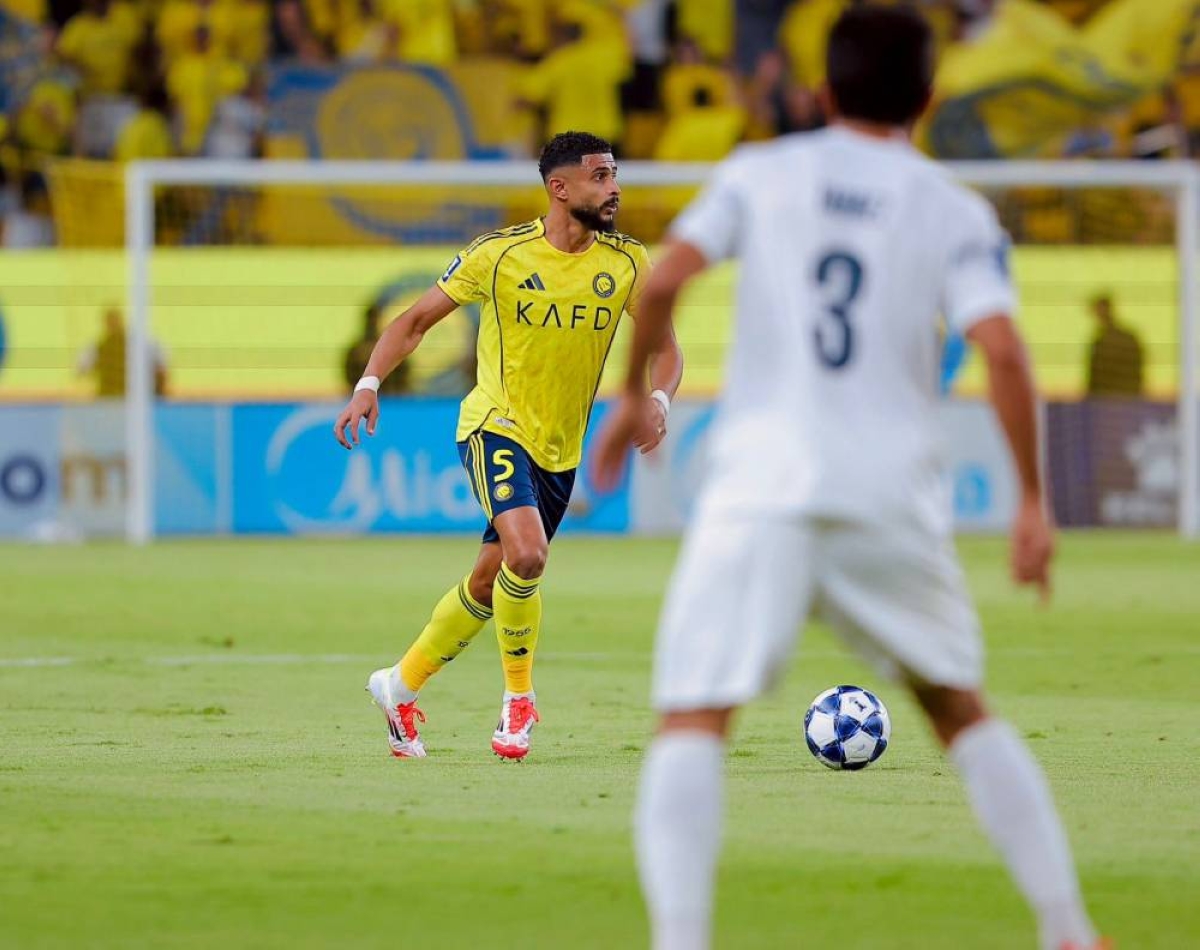 عبدالإله العمري لجمهور النصر: مررت بظروف عائلية.. والقادم أجمل عبدالإله العمري لجمهور النصر: مررت بظروف عائلية.. والقادم أجمل