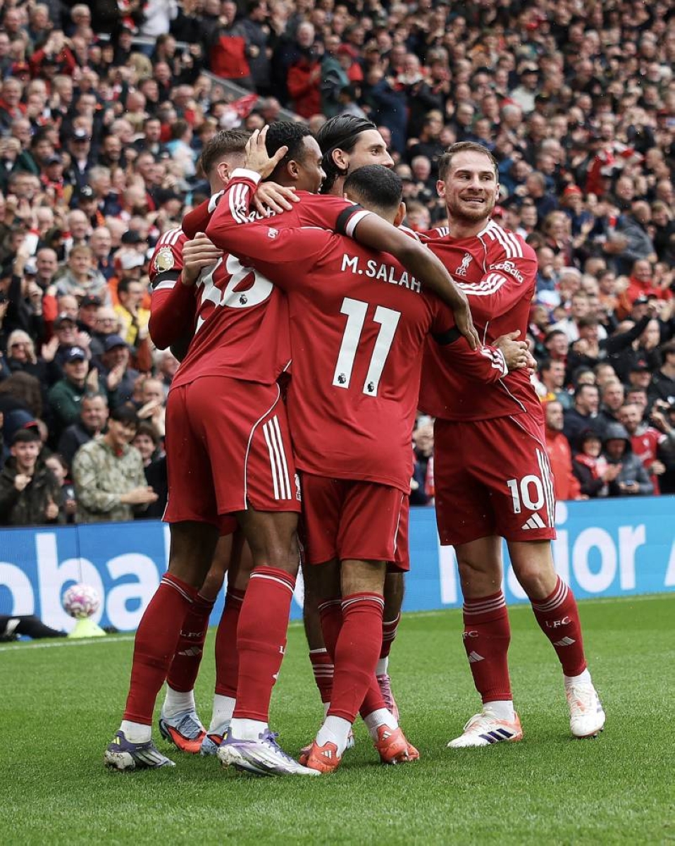 بنقاط الديربي.. ليفربول ينفرد بصدارة الدوري الإنجليزي بنقاط الديربي.. ليفربول ينفرد بصدارة الدوري الإنجليزي