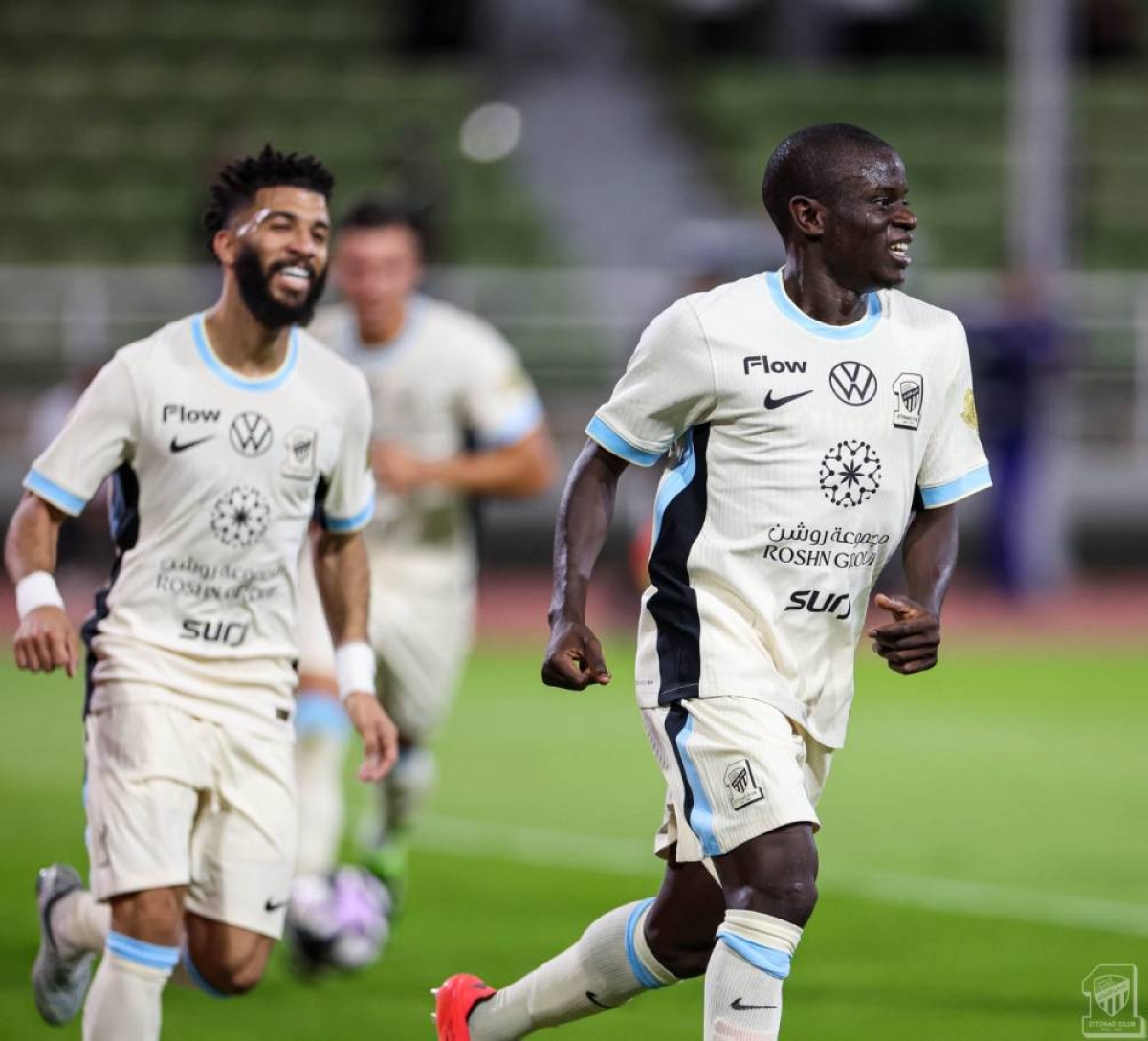 «نجمة» ثمينة تُنعش الاتحاد قبل مواجهة النصر