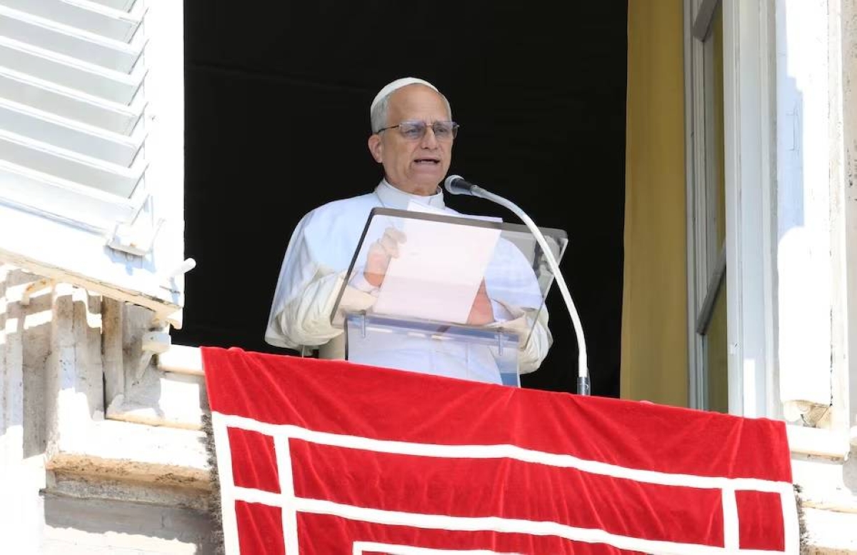 بابا الفاتيكان يندد بالتهجير القسري لمدنيي غزة ويدعو للسلام بابا الفاتيكان يندد بالتهجير القسري لمدنيي غزة ويدعو للسلام
