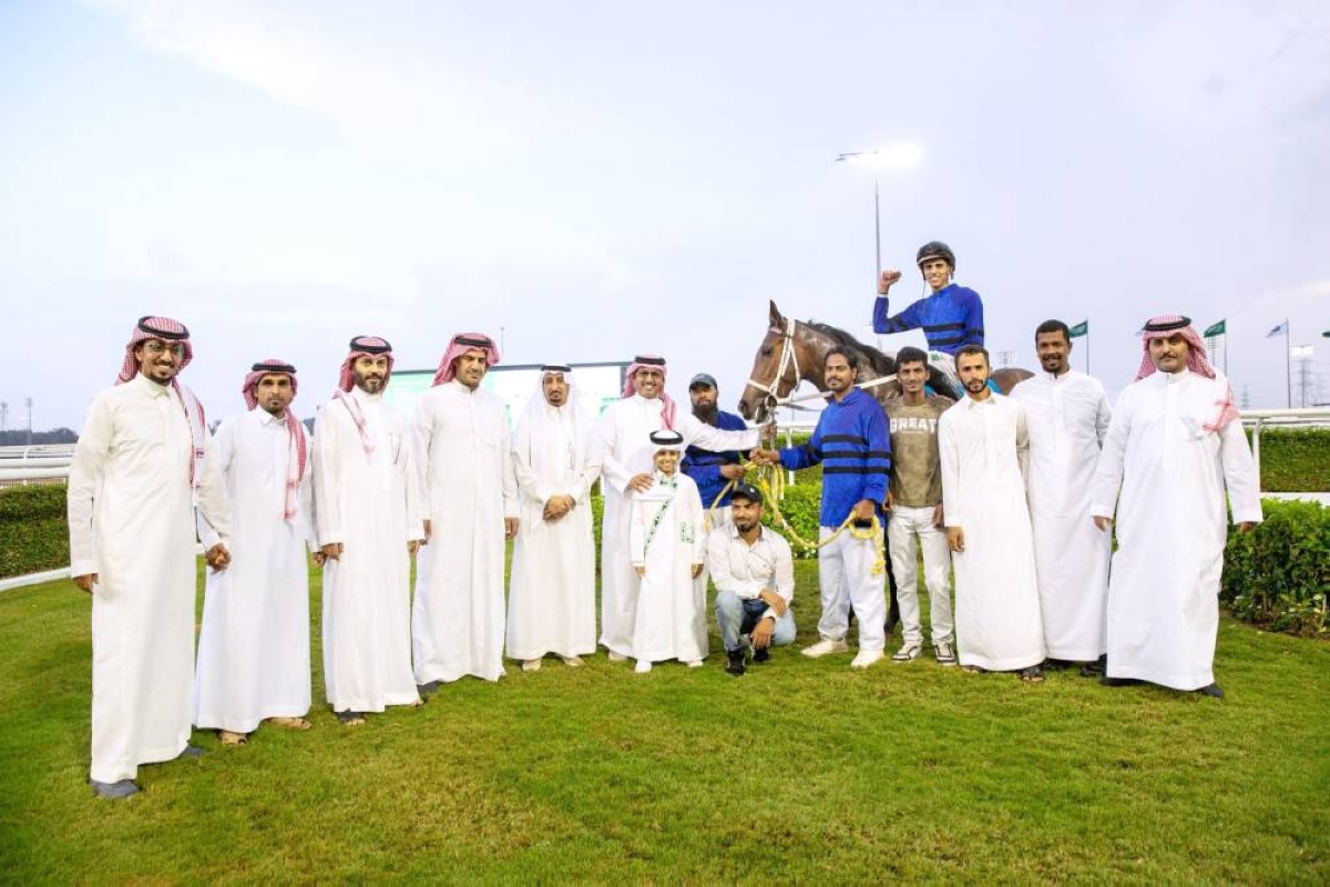 الفرس «تعجب» تتوّج بجائزة الأمير عبدالله بن سعود بفروسية الطائف