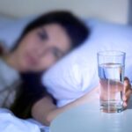 فوائد شرب الماء قبل النوم: