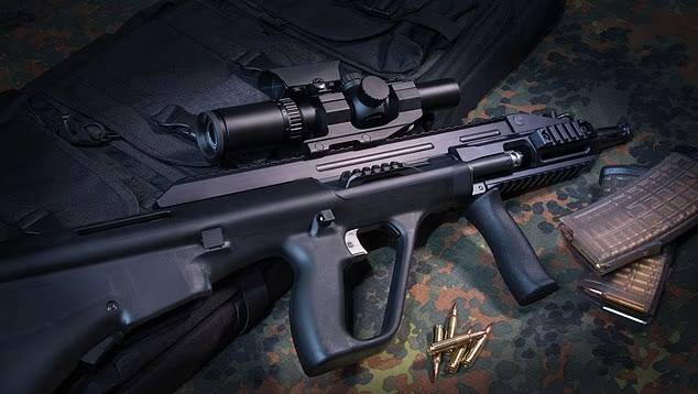 جندي بريطاني يطلق النار على زميله 7 مرات جندي بريطاني يطلق النار على زميله 7 مرات