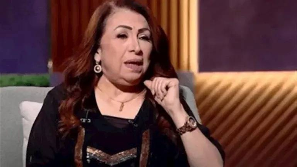 فنانة مصرية تتصدر «الترند» بعد تحول صادم في حياتها.. ما القصة؟ فنانة مصرية تتصدر «الترند» بعد تحول صادم في حياتها.. ما القصة؟